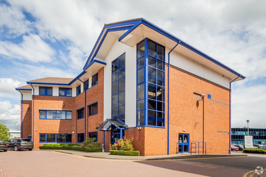 Artemis Dr, Warwick for sale - Primary Photo - Image 1 of 1