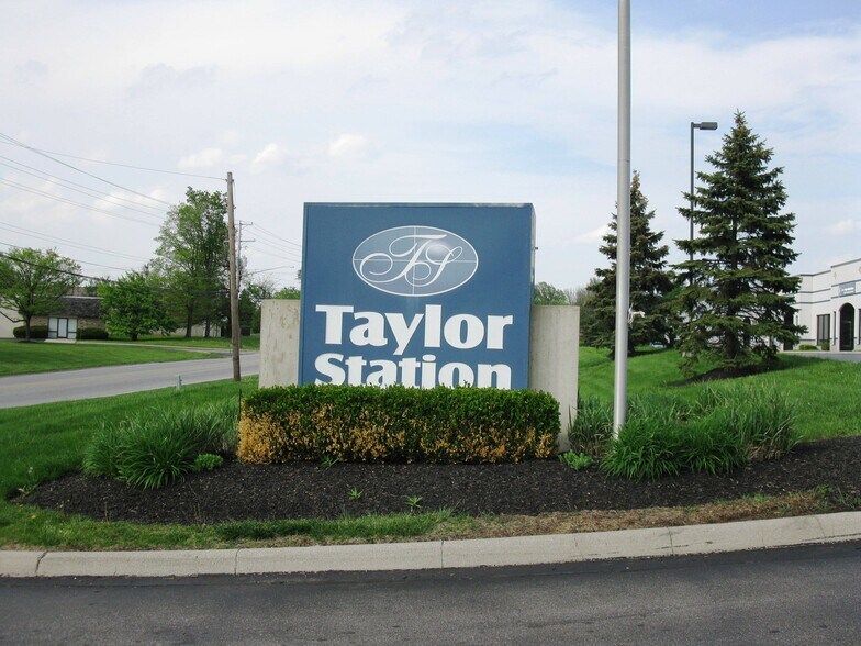 950 Taylor Station Rd, Gahanna, OH for rent - Building Photo - Image 3 of 19