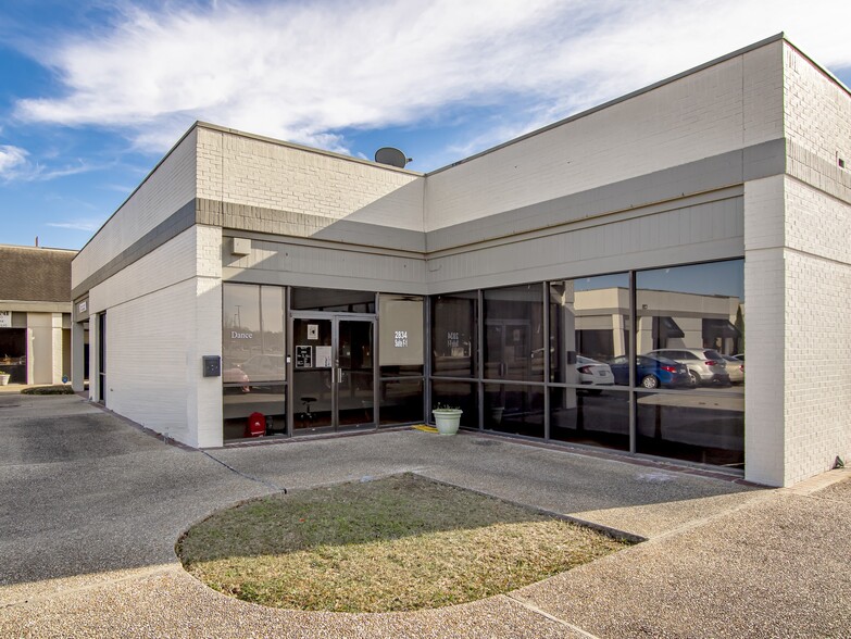 2834 S Sherwood Forest Blvd, Baton Rouge, LA for sale - Building Photo - Image 1 of 1