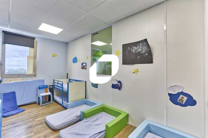 503-507 Place Des Champs Elysées, Évry-Courcouronnes to rent - Building Photo - Image 3 of 11