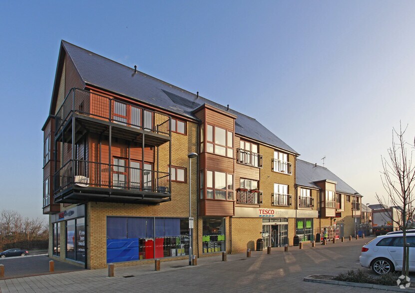 Horton Ln, Epsom for sale - Primary Photo - Image 1 of 1