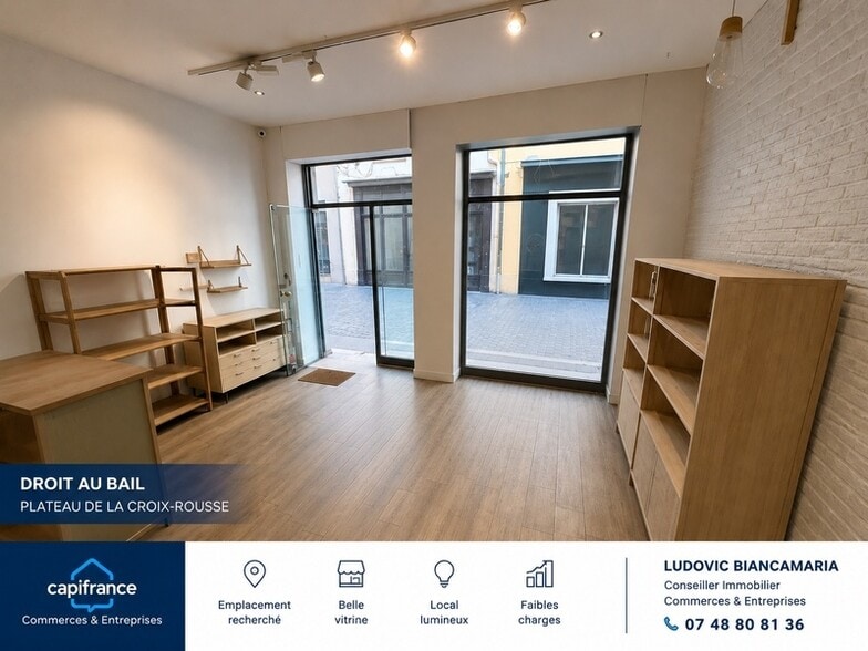 Retail in Lyon to rent - Interior Photo - Image 2 of 2