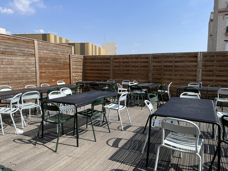 Industrial in Paris to rent - Building Photo - Image 3 of 10