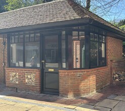 St Martins Walk, Dorking to rent Building Photo- Image 1 of 1