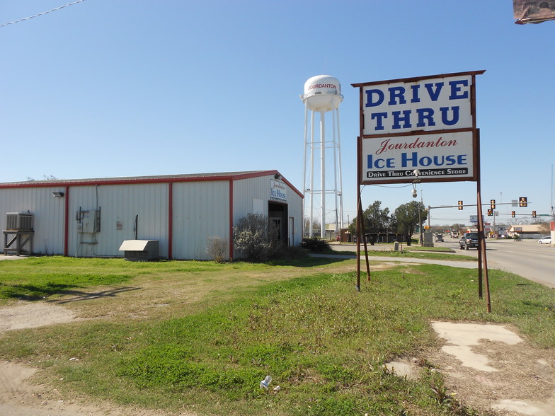 1004 Oak St, Jourdanton, TX for sale - Other - Image 1 of 1