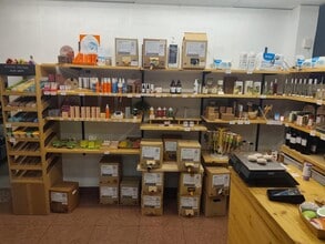 Retail in Madrid, Madrid to rent Interior Photo- Image 1 of 5