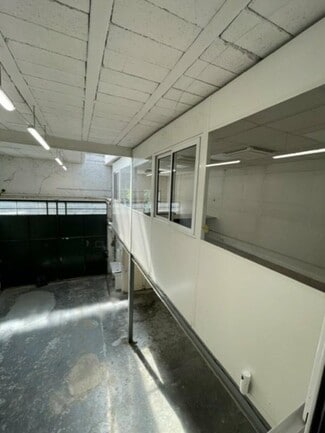 More details for Rue Ernest Renan, Ivry Sur Seine - Light Industrial for Sale