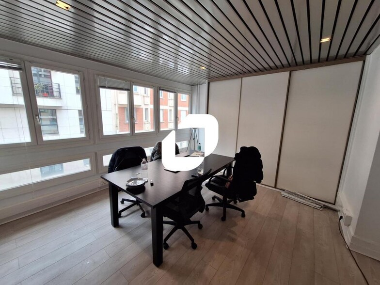 Office in Boulogne-Billancourt to rent - Interior Photo - Image 2 of 3