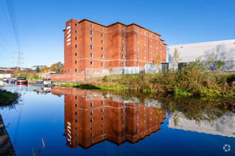 2 Dawson Rd, Glasgow for rent Building Photo- Image 1 of 6