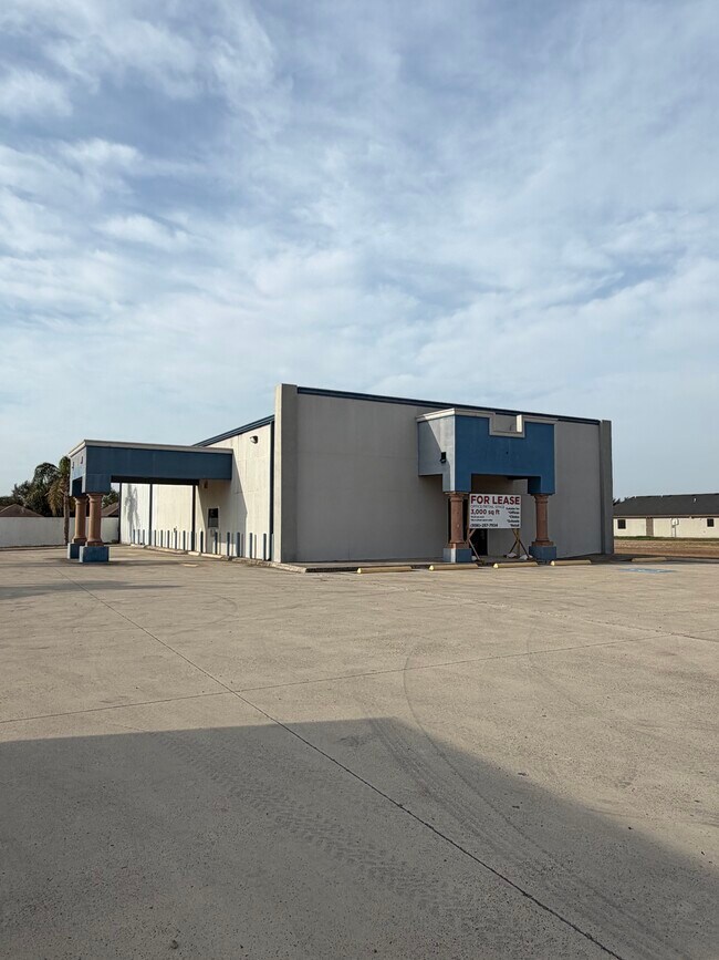 More details for 3543 W US Highway 83, Rio Grande City, TX - Office to Rent