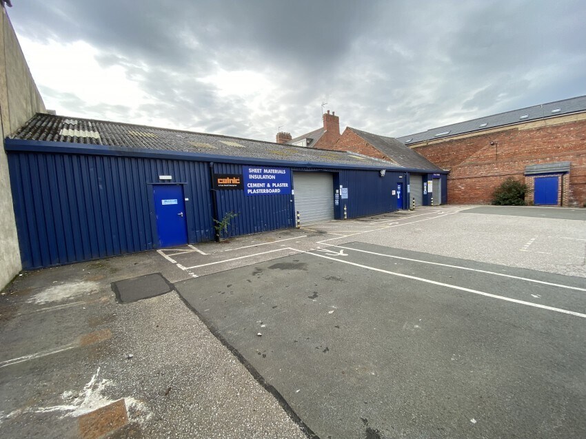 9 Roker Rd, Harrogate for sale Primary Photo- Image 1 of 1