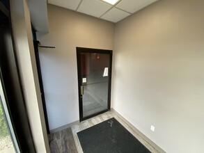 2217 S Stoughton Rd, Madison, WI for rent Interior Photo- Image 1 of 14