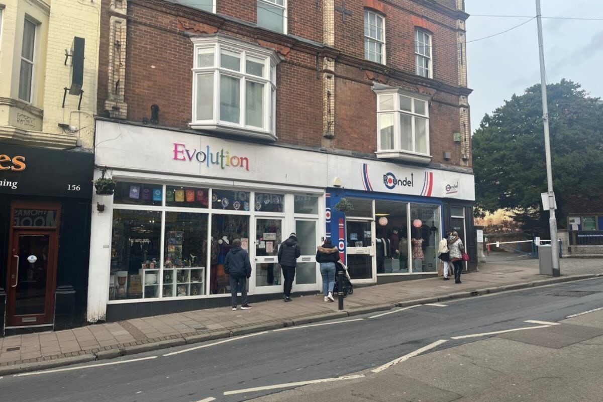 157 Fore St, Exeter to rent Building Photo- Image 1 of 2