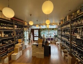 20-28 Church St, Reigate to rent Interior Photo- Image 1 of 2