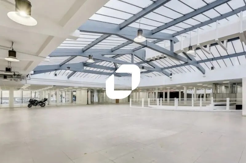 Location Commerce 770 m² - Photo 1