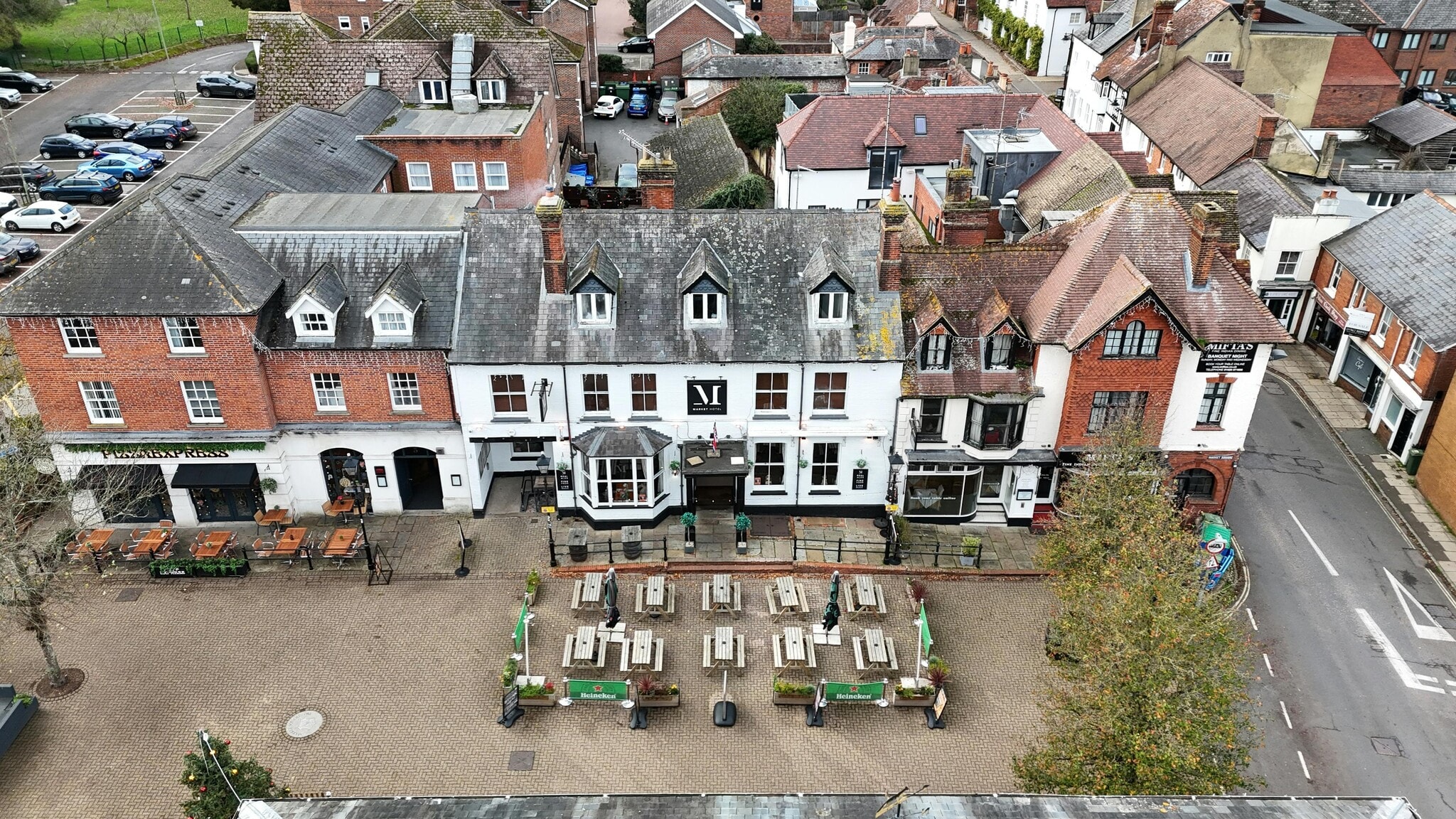 3 Market Sq, Alton for sale Primary Photo- Image 1 of 11