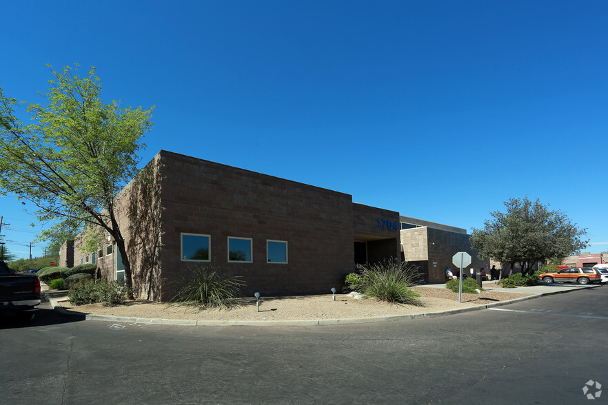 1704 W Anklam Rd, Tucson, AZ for rent - Primary Photo - Image 1 of 5