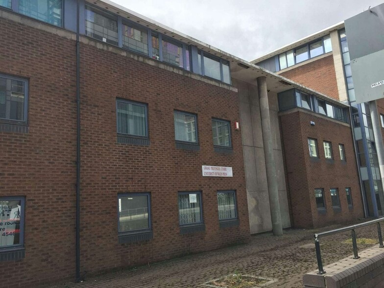 Brigantine Pl, Cardiff to rent - Building Photo - Image 2 of 2