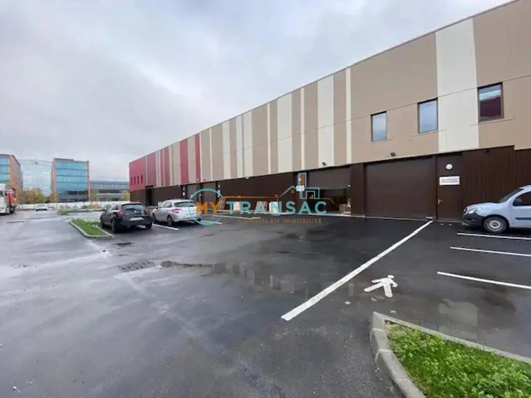 Light Industrial in Gennevilliers for sale Building Photo- Image 1 of 12