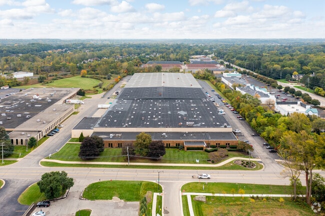 More details for 43155-43159 W 9 Mile Rd, Novi, MI - Office, Industrial for Rent