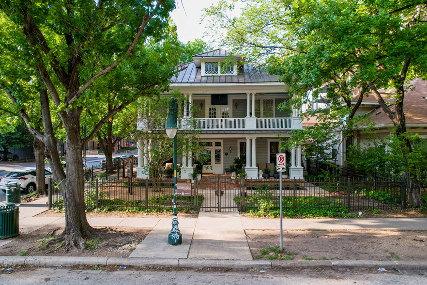 612 W 22nd St, Austin, TX for rent - Building Photo - Image 2 of 13