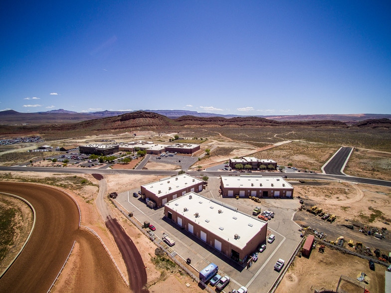 696 S 5300 W, Hurricane, UT to rent - Aerial - Image 3 of 3