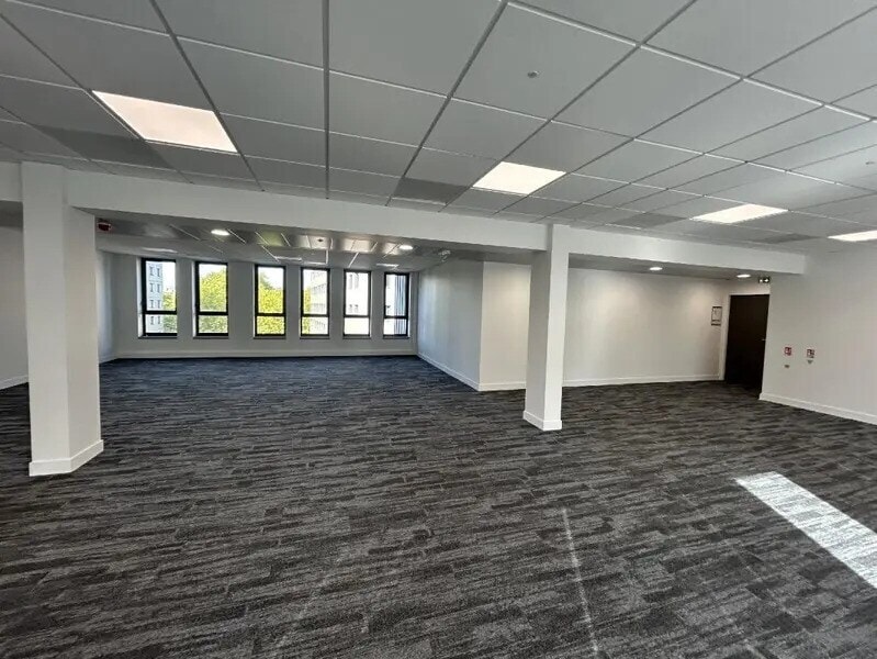 35-37 Rue Louis Guérin, Villeurbanne to rent Interior Photo- Image 1 of 2