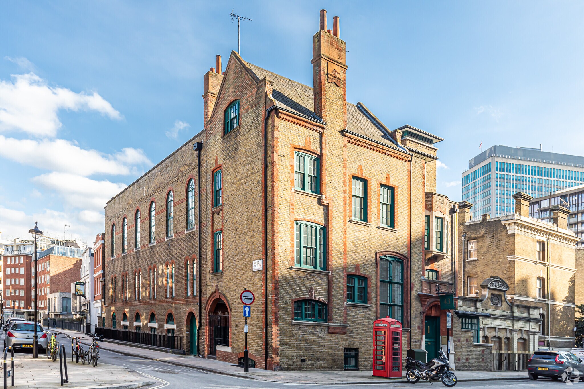 43 Palace St, London to rent Building Photo- Image 1 of 15