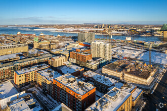 2120-2180 Rue Sainte-Catherine E, Montréal, QC - aerial  map view