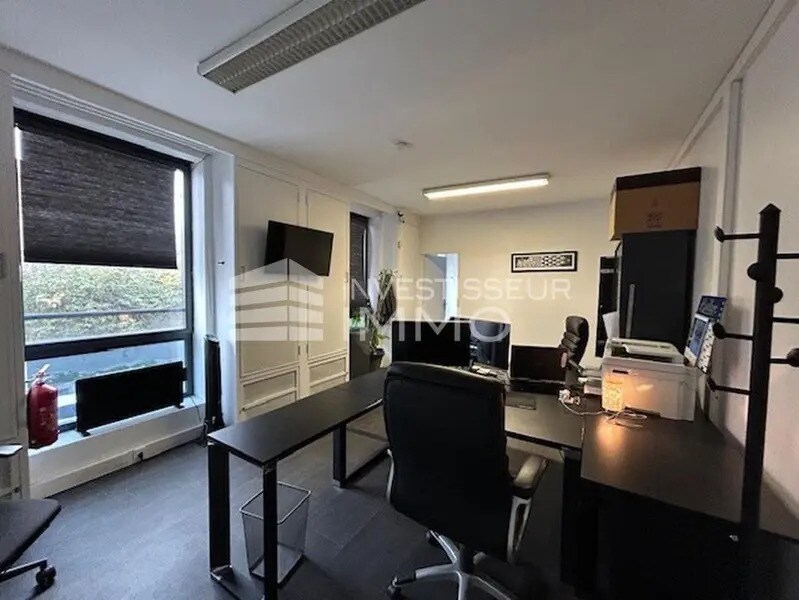 Office in Saint-Denis for sale Interior Photo- Image 1 of 5