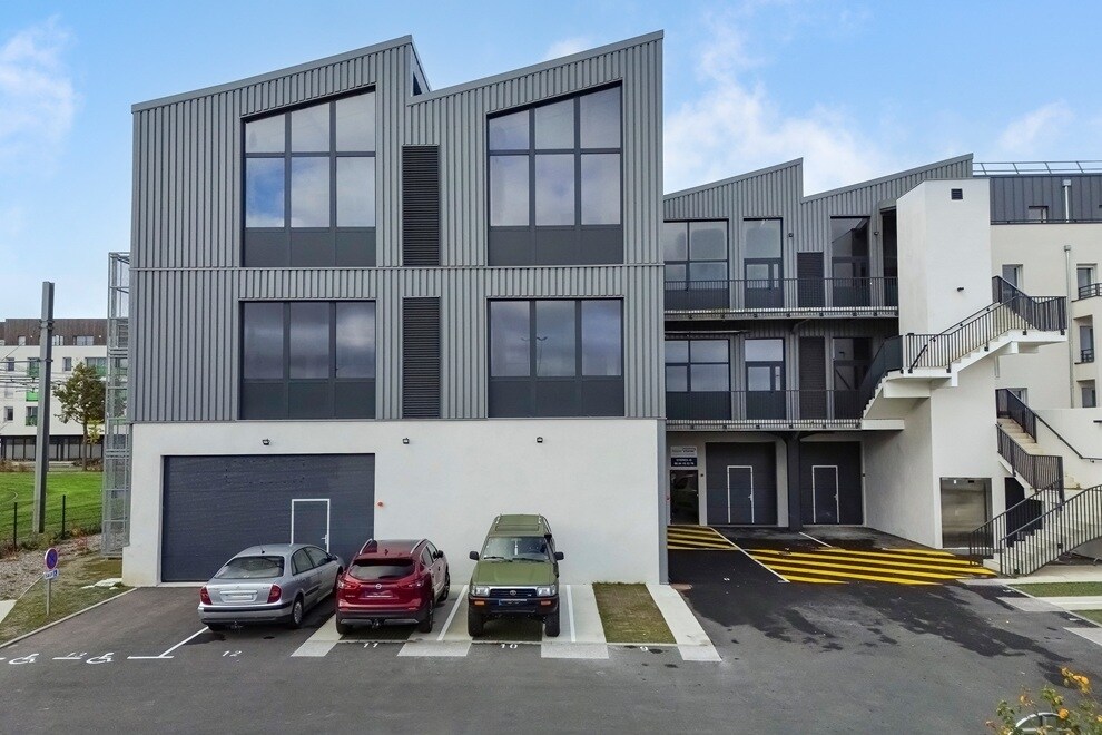 25 Boulevard Elisabeth Boselli, Angers for sale Primary Photo- Image 1 of 4