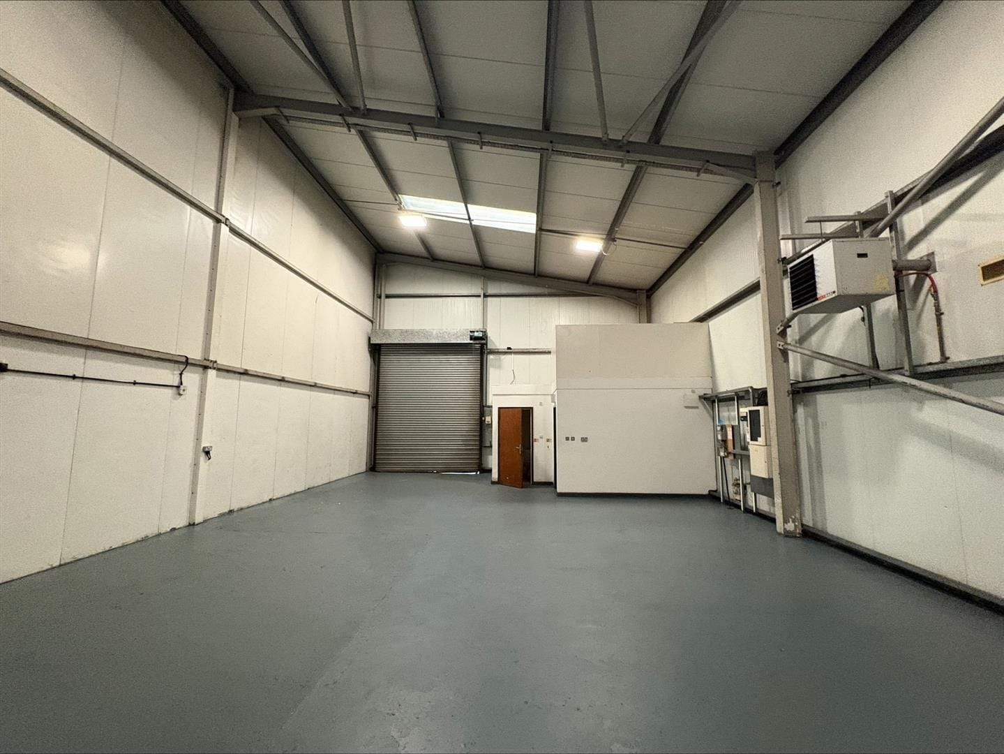 Unit 2, The Lauretts, Belvoir Way, Louth to rent Interior Photo- Image 1 of 3