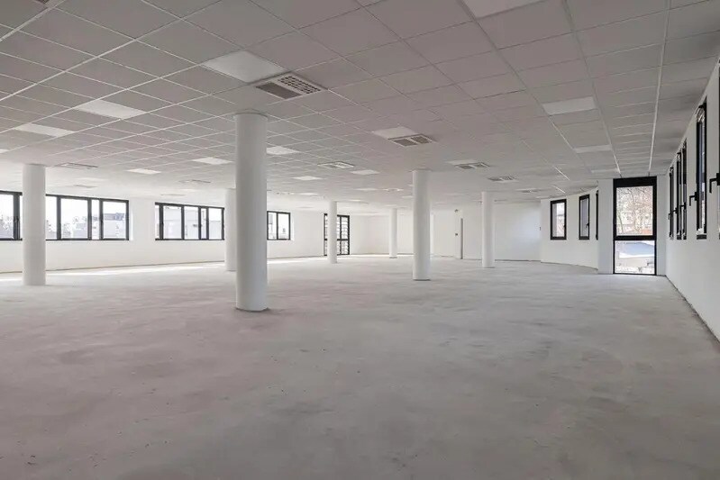Office in Lyon for sale - Interior Photo - Image 3 of 12