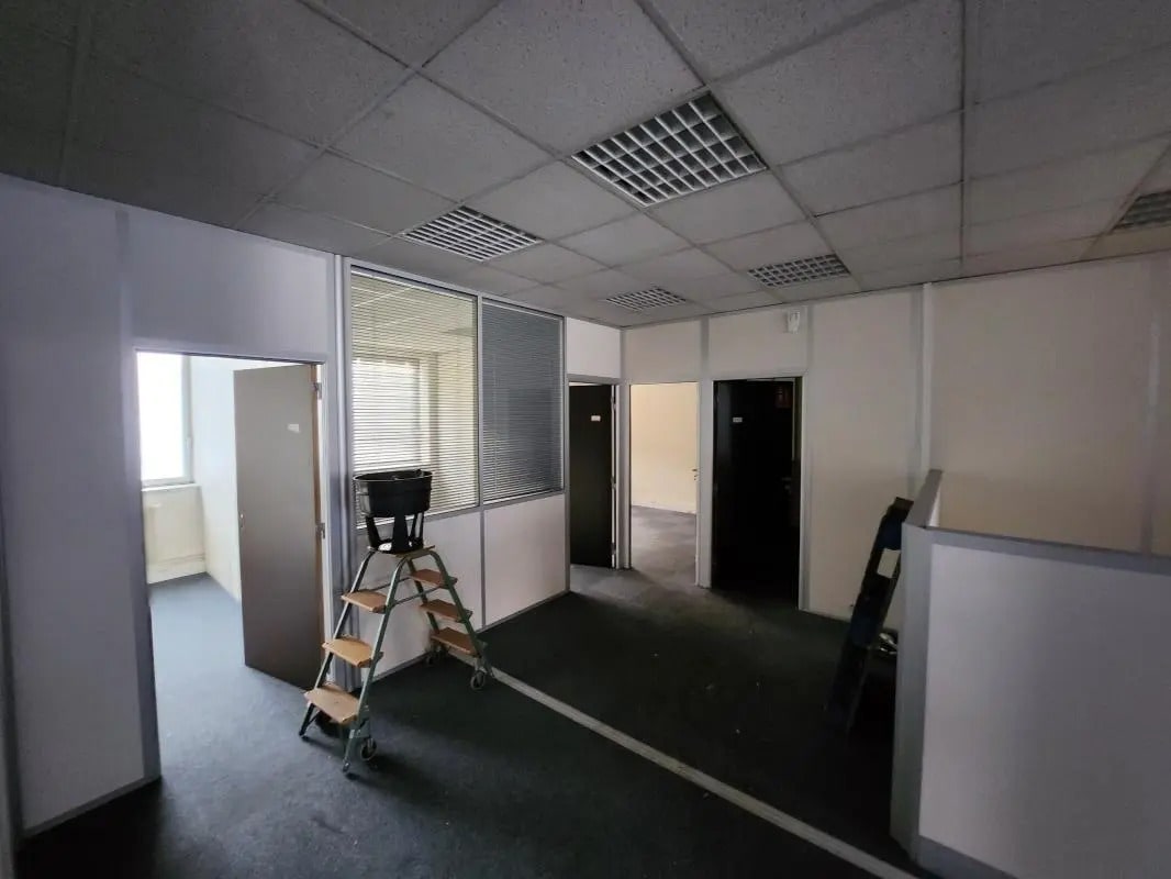 114 Avenue Louis Roche, Gennevilliers to rent Interior Photo- Image 1 of 3