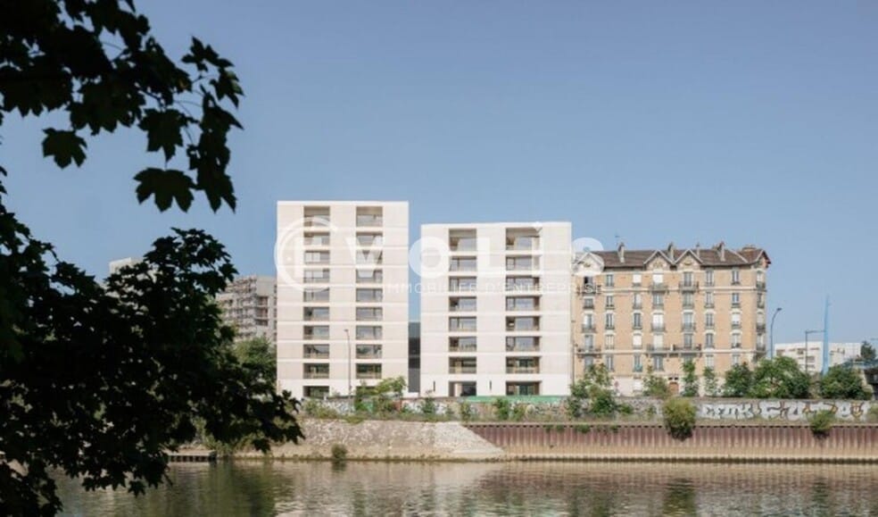 Retail in Ivry-sur-Seine to rent - Building Photo - Image 2 of 7