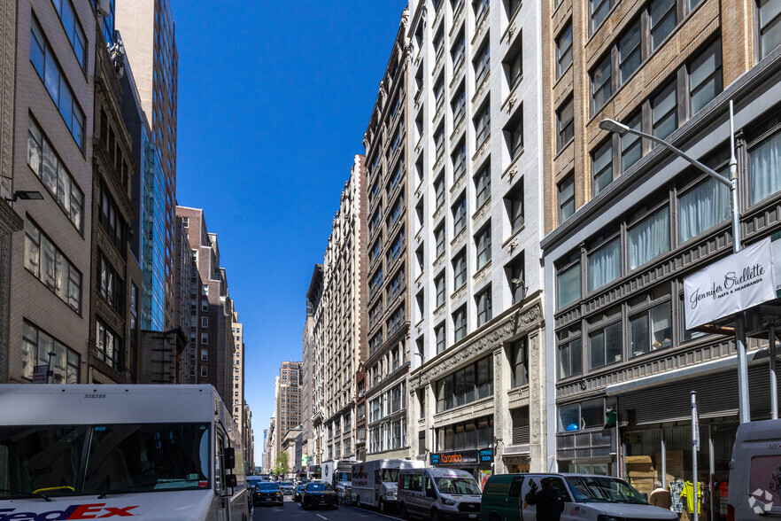 35 W 36th St, New York, NY for sale - Primary Photo - Image 1 of 7