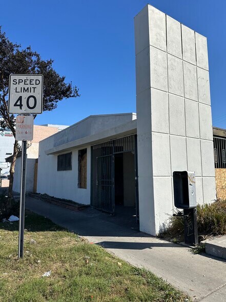 3650 E Imperial Hwy, Lynwood, CA for sale - Primary Photo - Image 1 of 3