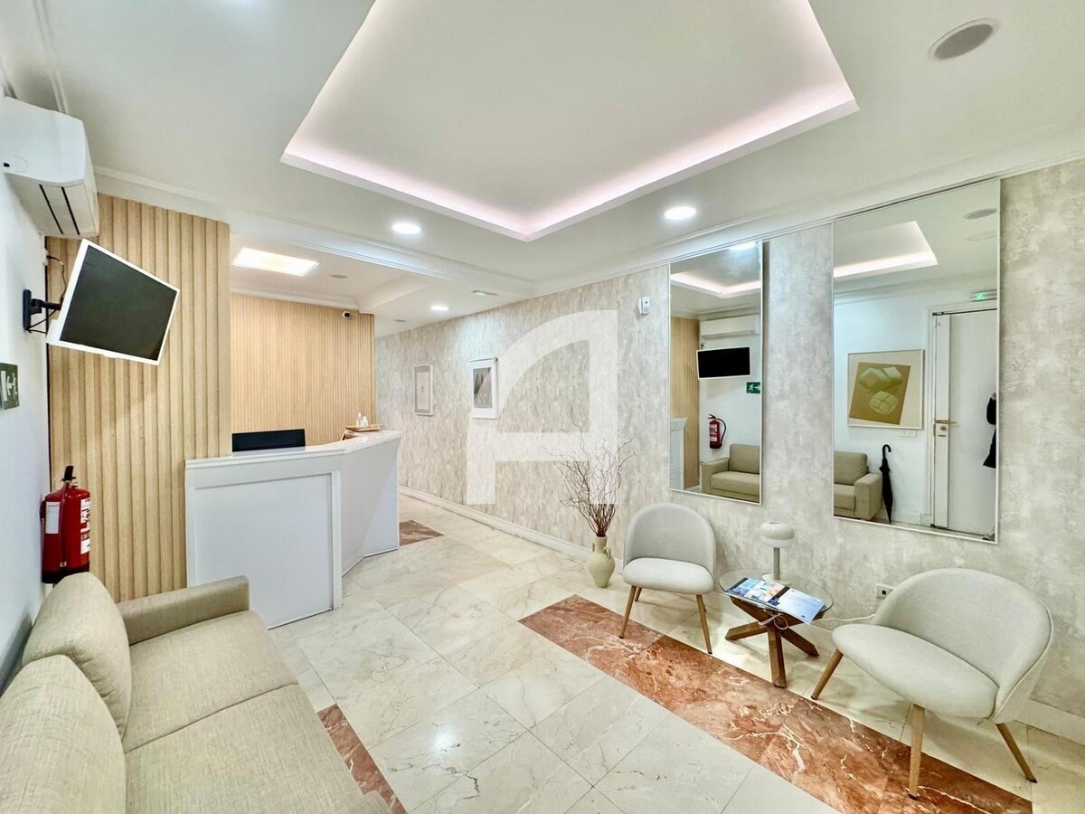 Madrid, MAD 28001 - Unit Pt:DR 0000 -  - Interior Photo - Image 1 of 26