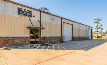 11118-11200 Cox rd, Conroe, TX for rent Building Photo- Image 1 of 4