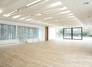 31 Vernon St, London to rent Interior Photo- Image 1 of 2