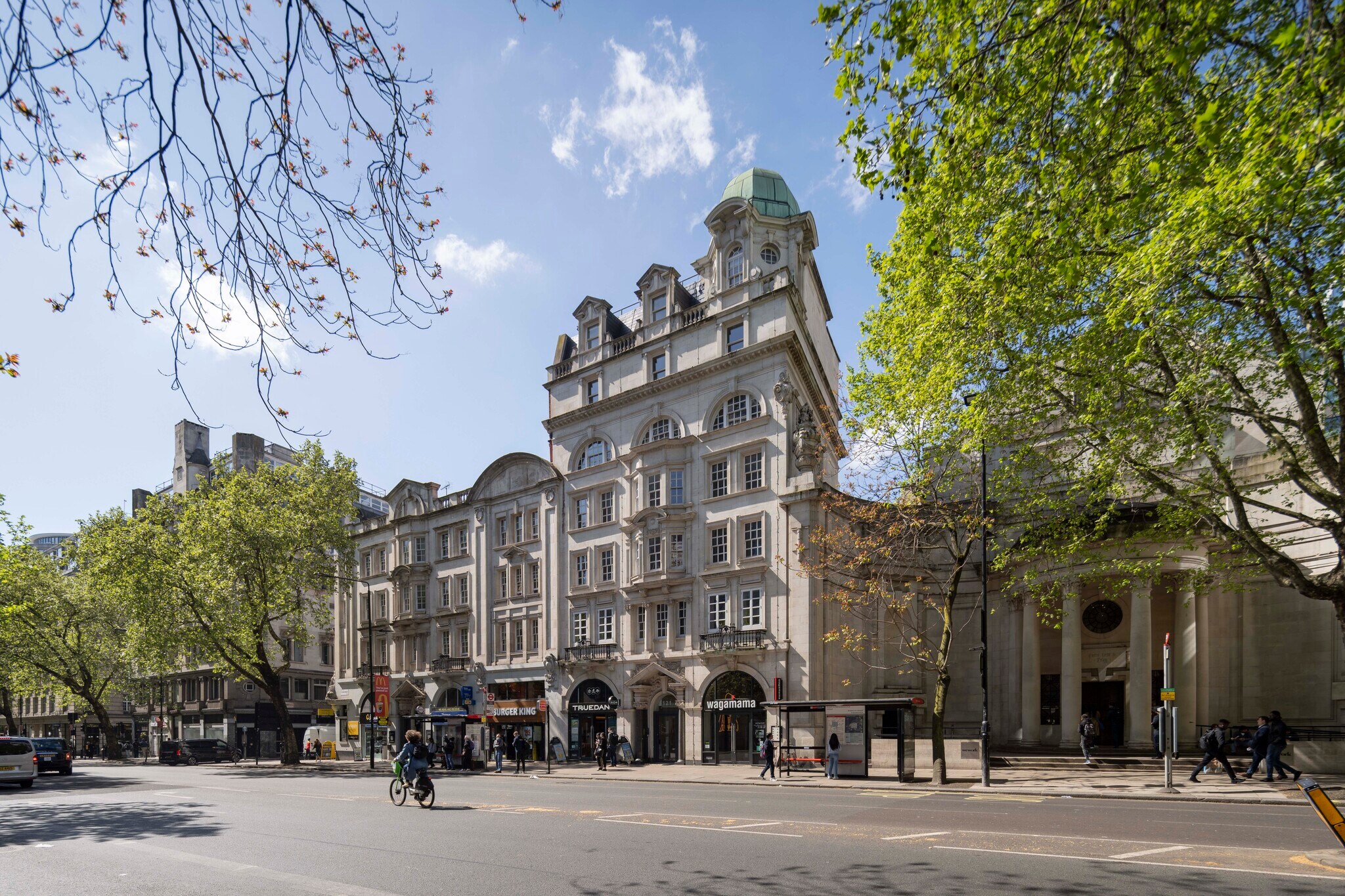 121 Kingsway, London to rent Building Photo- Image 1 of 17