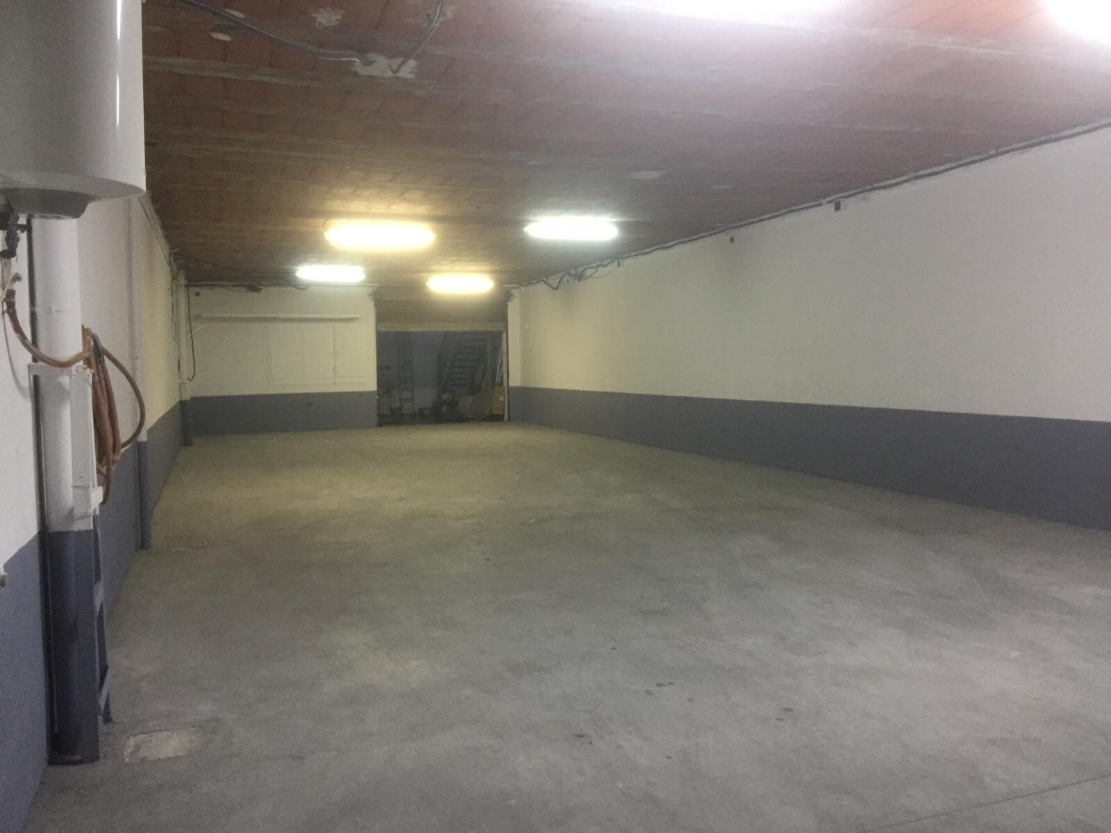 Retail in Gavà, Barcelona to rent Interior Photo- Image 1 of 2