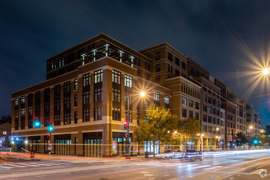 801-901 H St NE, Washington, DC for rent - Building Photo - Image 1 of 2