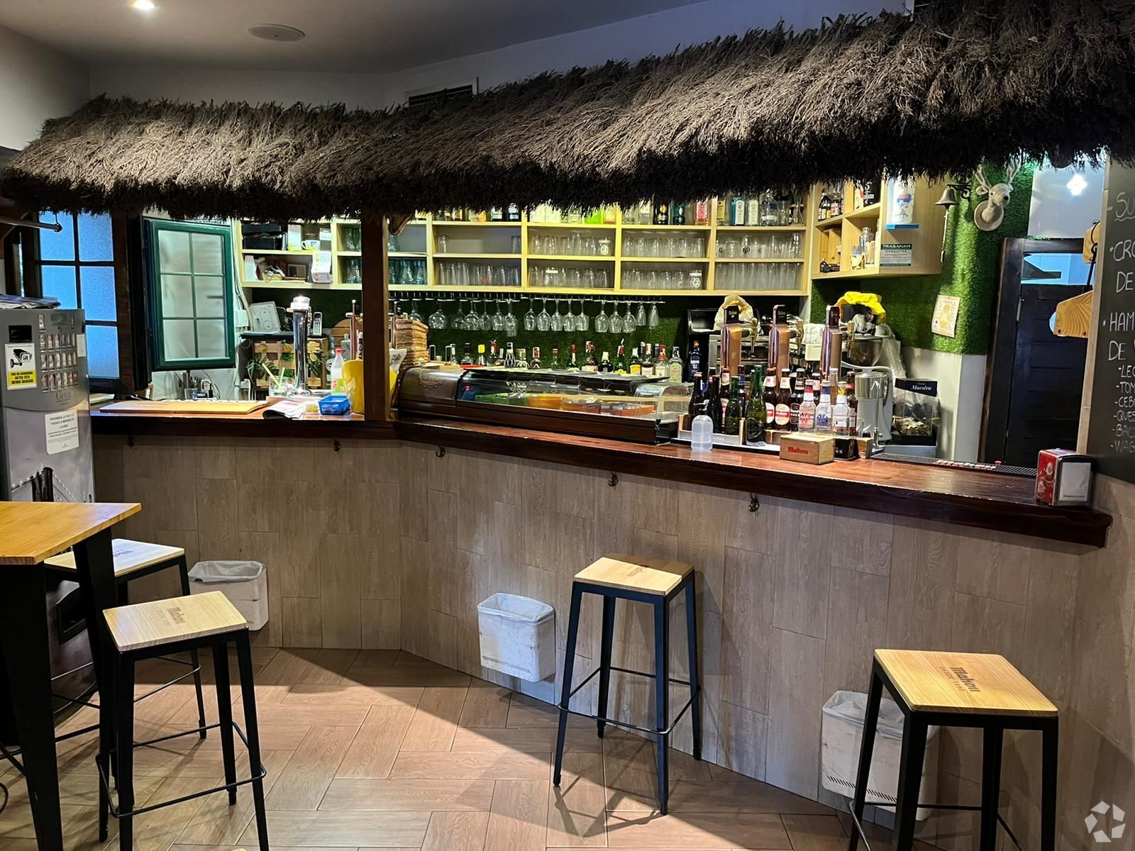 Retail in Madrid, Madrid to rent Interior Photo- Image 1 of 2