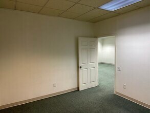 18626 S Reyes Ave, Compton, CA to rent Building Photo- Image 2 of 4