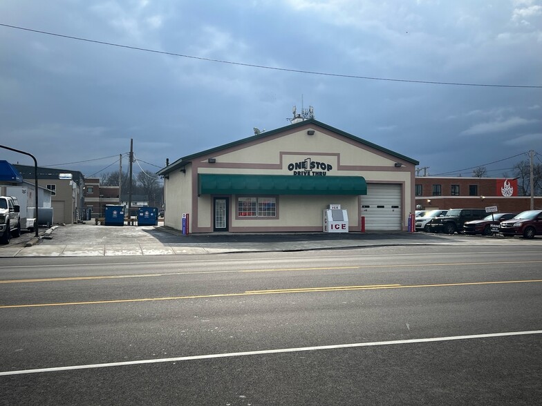 211 S Market St, Troy, OH for rent - Building Photo - Image 3 of 12