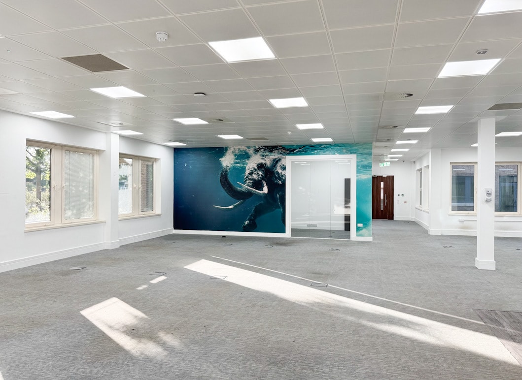 Timbold Dr, Milton Keynes to rent Interior Photo- Image 1 of 4