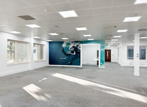 Timbold Dr, Milton Keynes to rent Interior Photo- Image 1 of 4