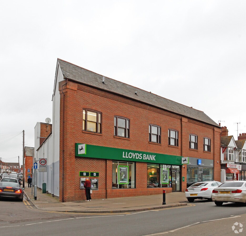 275 Wellingborough Rd, Northampton, NN1 4EW Retail for Lease UK