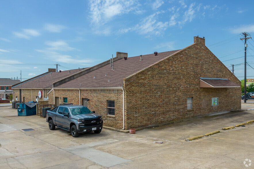 6330 Broadway Blvd, Garland, TX for sale - Building Photo - Image 3 of 6